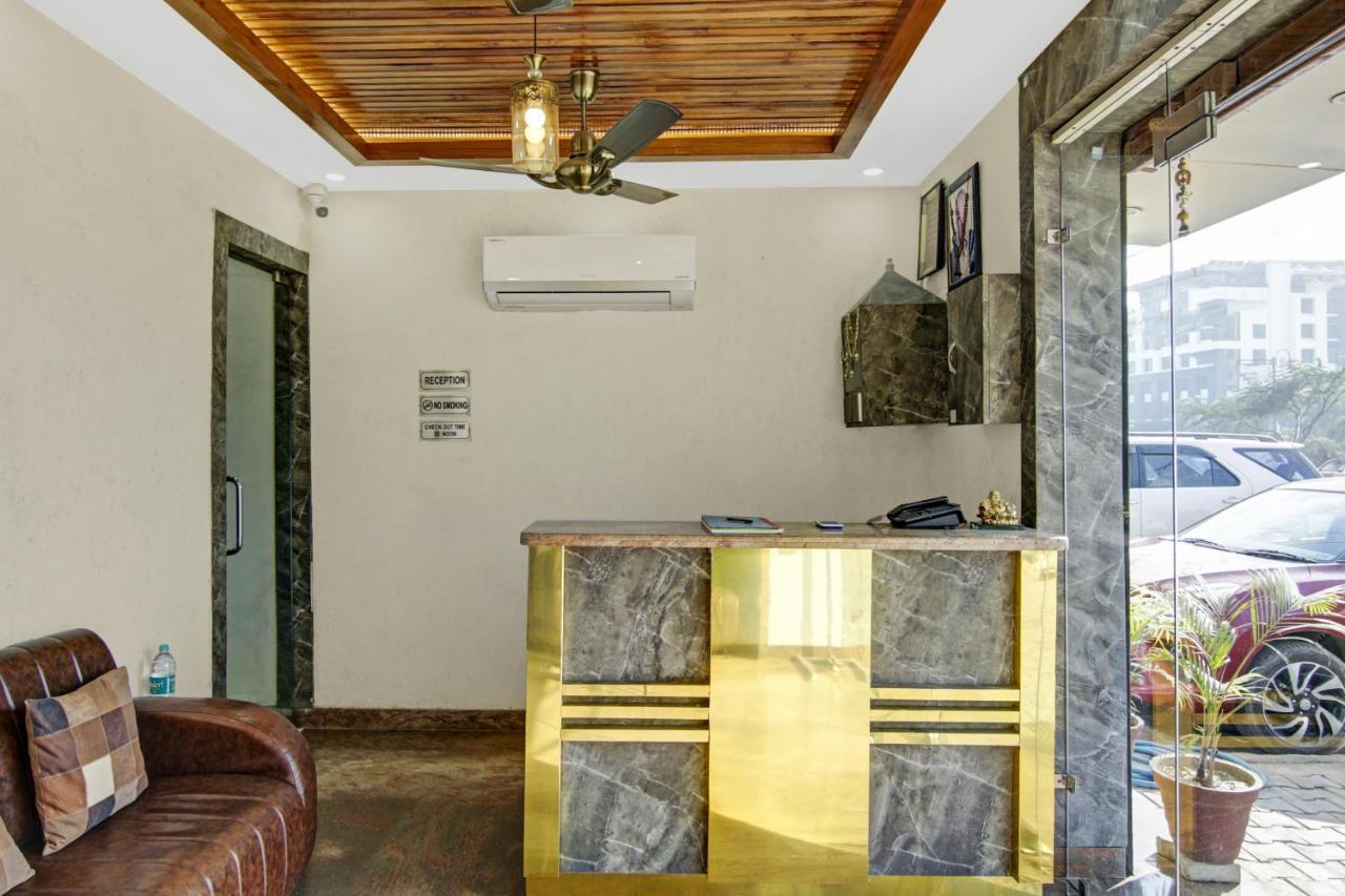 Hotel Treebo Royal Salute, Zirakpur Zewnętrze zdjęcie