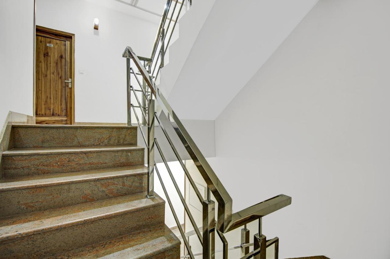 Hotel Treebo Royal Salute, Zirakpur Zewnętrze zdjęcie