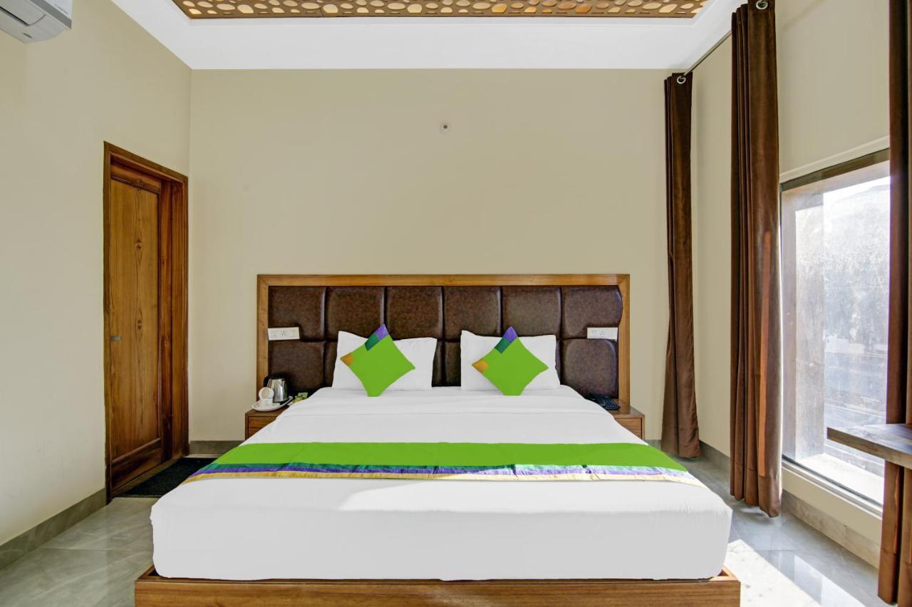 Hotel Treebo Royal Salute, Zirakpur Zewnętrze zdjęcie