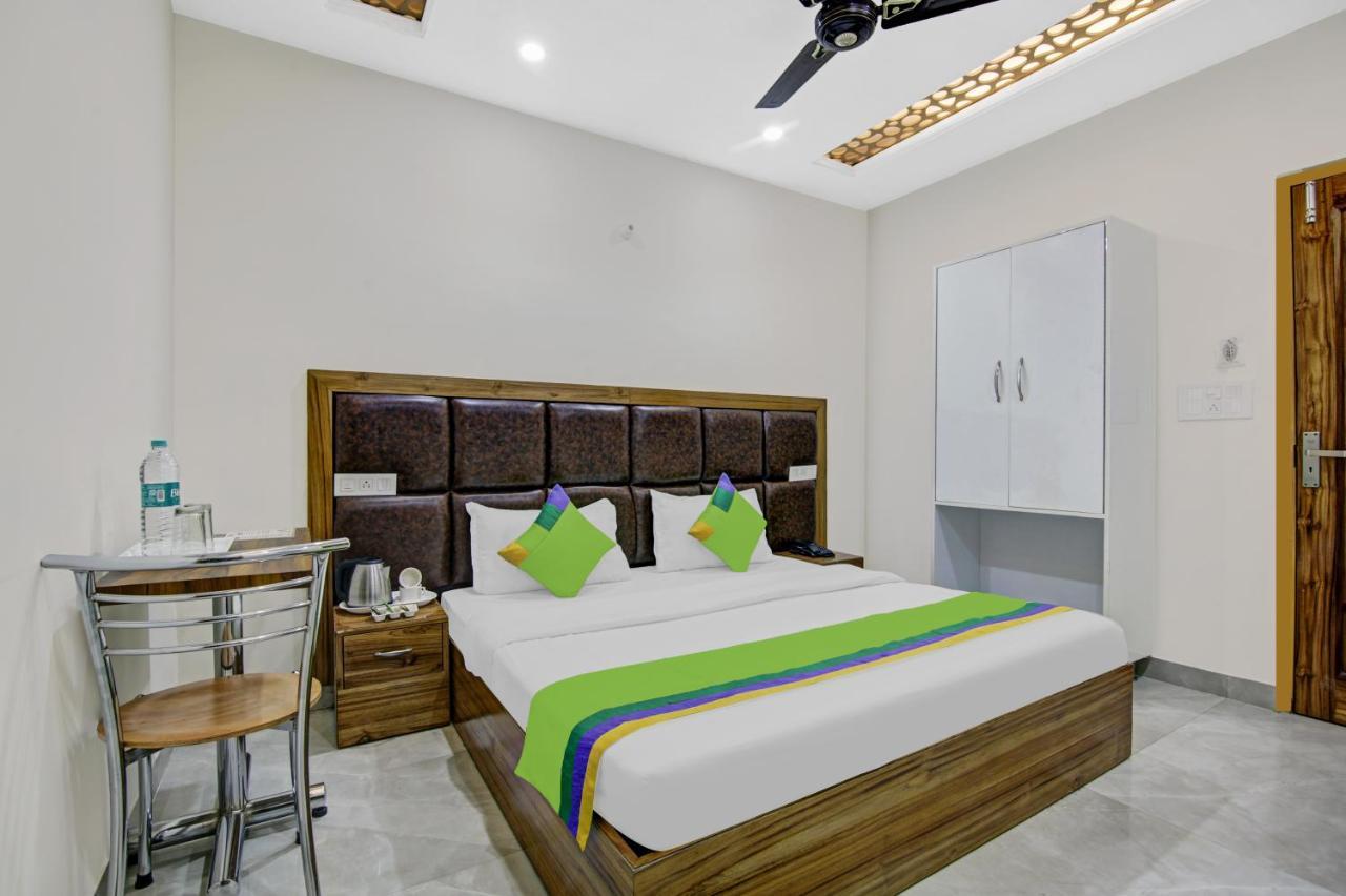 Hotel Treebo Royal Salute, Zirakpur Zewnętrze zdjęcie